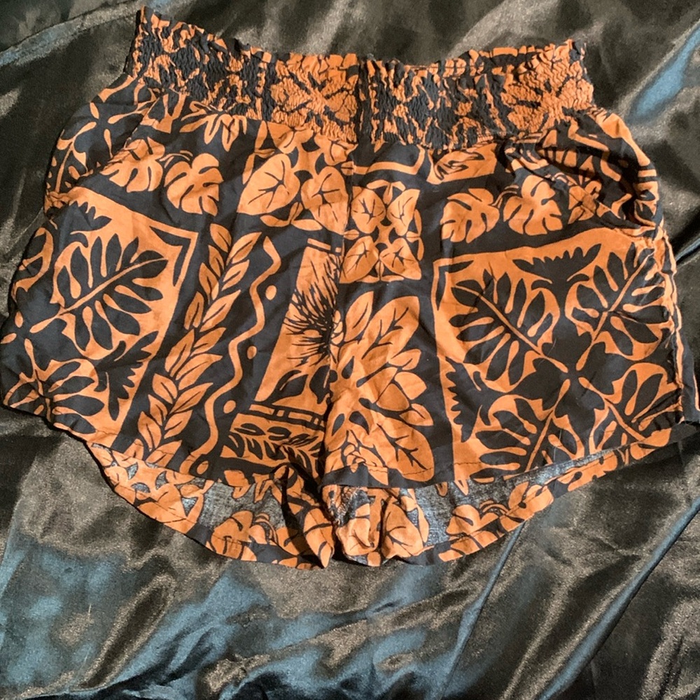 Hawaiian Print shorts